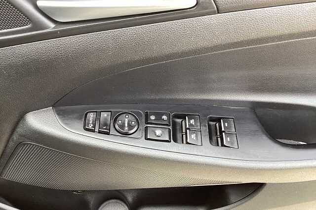 Hyundai TUCSON 1.6 GDi SE Nav (2WD) 5 Door
