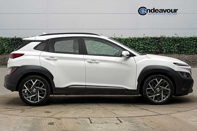 Hyundai KONA 1.6 GDi Hybrid Premium 5dr DCT White