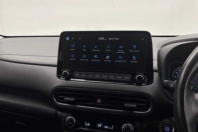 Hyundai KONA 1.6 GDi Hybrid Premium 5dr DCT White
