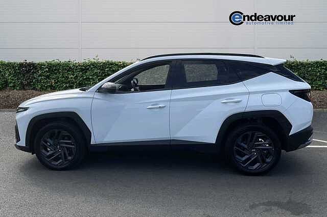 Hyundai TUCSON 1.6T 239 Hybrid Black Line 5dr Auto White