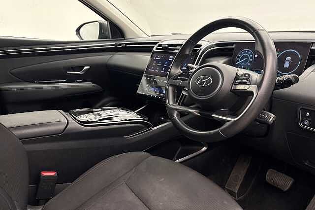 Hyundai TUCSON 1.6 TGDi Hybrid 230 SE Connect 5dr 2WD Auto Black