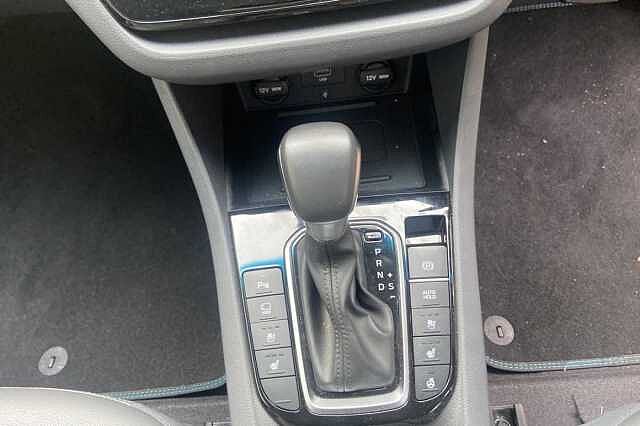 Hyundai IONIQ 1.6 GDi (105ps) Premium SE Hybrid DCT 5Dr HB