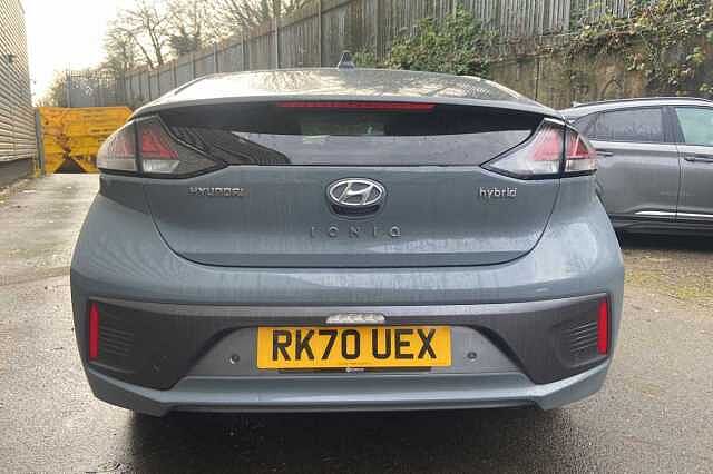 Hyundai IONIQ 1.6 GDi (105ps) Premium SE Hybrid DCT 5Dr HB