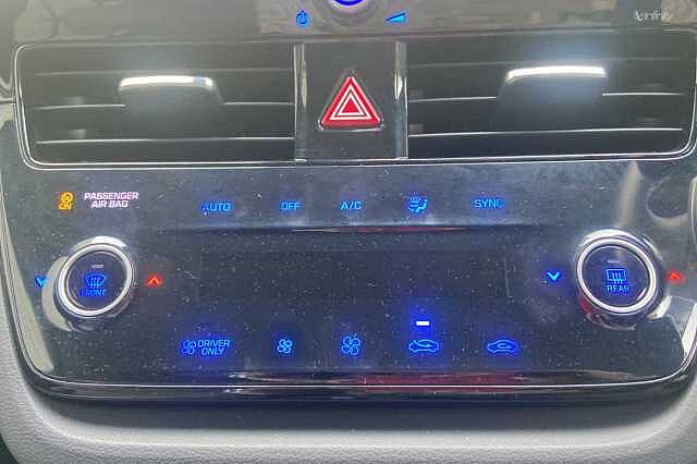 Hyundai IONIQ 1.6 GDi (105ps) Premium SE Hybrid DCT 5Dr HB