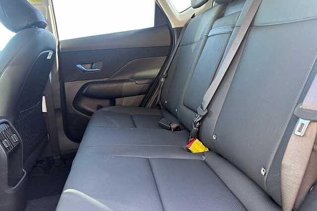 Hyundai KONA 1.6 Hybrid 138 Ultimate 5dr DCT Black