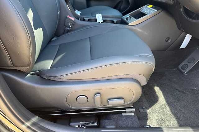 Hyundai KONA 1.6 Hybrid 138 Ultimate 5dr DCT Black