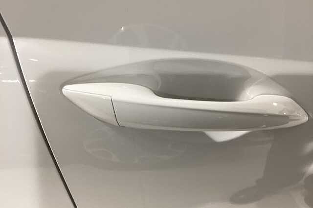 Hyundai I20 1.0T GDi Premium 5dr DCT Hatchback White