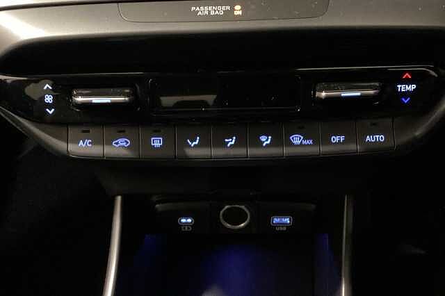 Hyundai I20 1.0T GDi Premium 5dr DCT Hatchback White