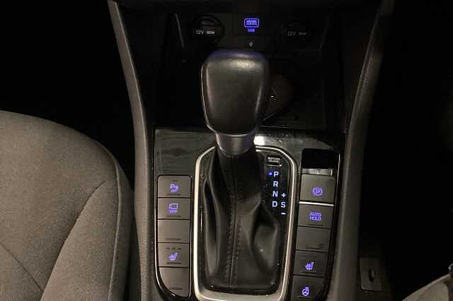 Hyundai IONIQ 1.6 GDi Hybrid Premium 5dr DCT