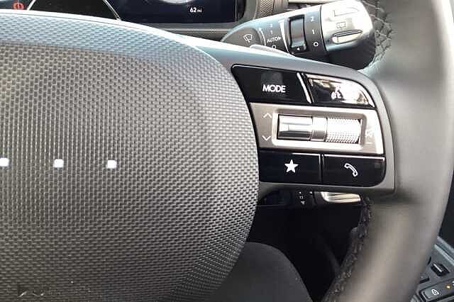 Hyundai INSTER 85kW 02 49kWh 5dr Auto Black