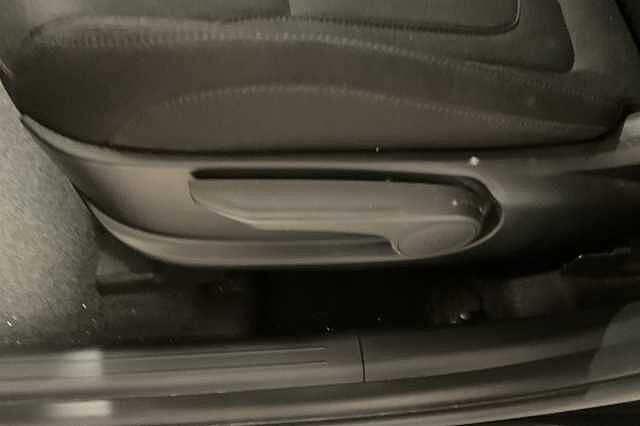 Hyundai TUCSON 1.6 TGDi Hybrid 230 SE Connect 5dr 2WD Auto Black