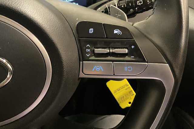 Hyundai TUCSON 1.6 TGDi Hybrid 230 SE Connect 5dr 2WD Auto Black