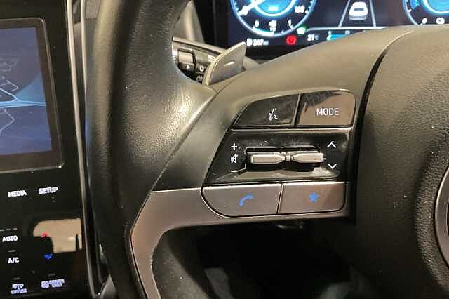Hyundai TUCSON 1.6 TGDi Hybrid 230 SE Connect 5dr 2WD Auto Black