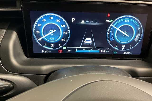Hyundai TUCSON 1.6 TGDi Hybrid 230 SE Connect 5dr 2WD Auto Black