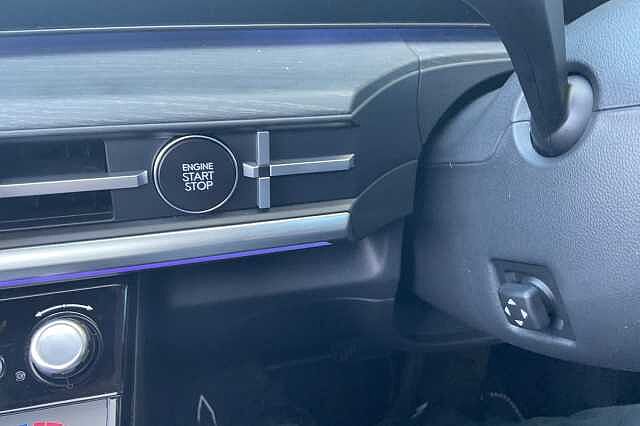 Hyundai SANTA FE 1.6 TGDi 239 Hybrid Ultimate 5dr Auto Silver