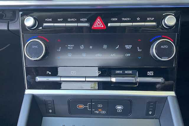 Hyundai SANTA FE 1.6 TGDi 239 Hybrid Ultimate 5dr Auto Silver