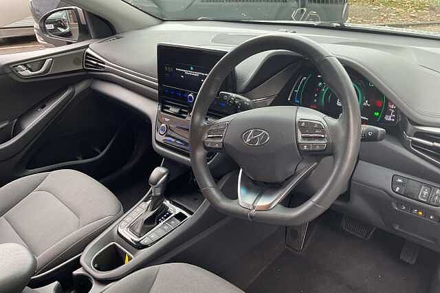 Hyundai IONIQ 1.6 GDi Plug-in Hybrid Premium 5dr DCT