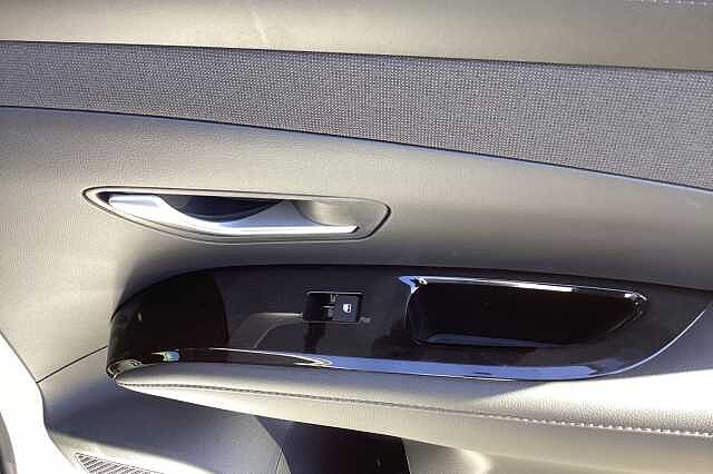 Hyundai TUCSON 1.6T Hybrid Advance 5dr Auto White