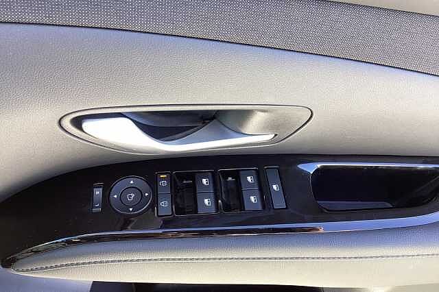 Hyundai TUCSON 1.6T Hybrid Advance 5dr Auto White