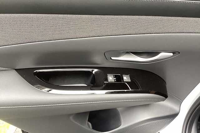 Hyundai TUCSON 1.6T Plug-in Hybrid Ultimate 5dr Auto White