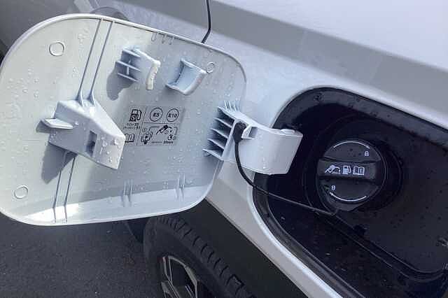 Hyundai TUCSON 1.6T Plug-in Hybrid Ultimate 5dr Auto White