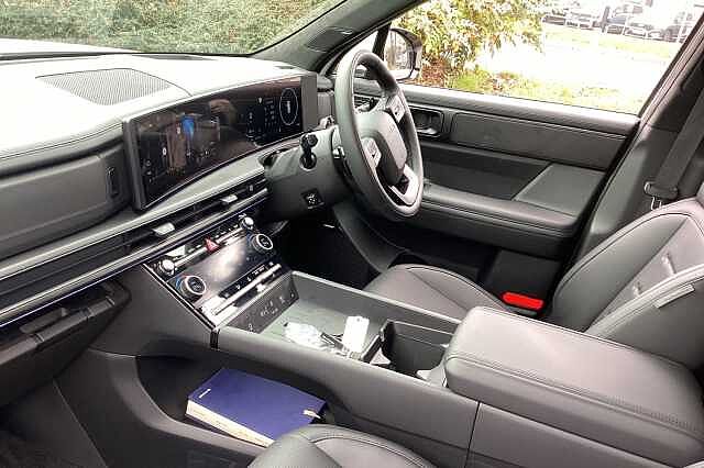 Hyundai SANTA FE 1.6 TGDi PHEV Calligraphy 5dr 4WD Auto [6 Seats]