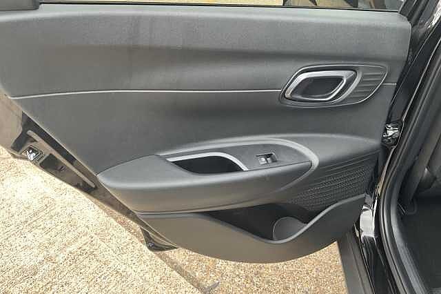 Hyundai BAYON 1.0 TGDi [90] Tech Line 5dr DCT Black