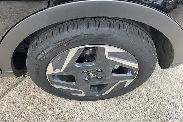 Hyundai BAYON 1.0 TGDi [90] Tech Line 5dr DCT Black