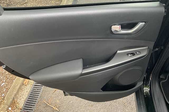 Hyundai KONA 150kW Ultimate 64kWh 5dr Auto Black