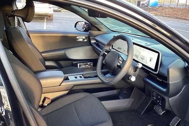Hyundai IONIQ 6 E (325ps) Premium 77kWh (Dual Motor) AWD