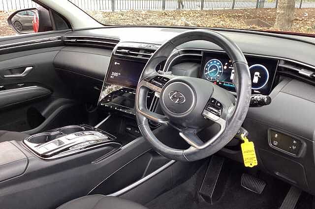 Hyundai TUCSON 1.6 TGDi Hybrid 230 SE Connect 5dr 2WD Auto Red