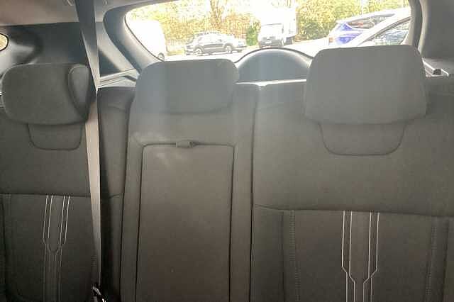 Hyundai TUCSON 1.6 TGDi Hybrid 230 SE Connect 5dr 2WD Auto Red