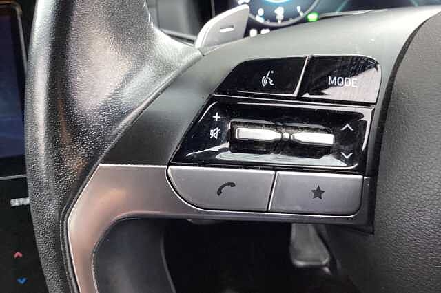 Hyundai TUCSON 1.6 TGDi Hybrid 230 SE Connect 5dr 2WD Auto Red