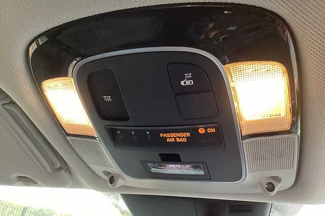 Hyundai TUCSON 1.6 TGDi Hybrid 230 SE Connect 5dr 2WD Auto Red