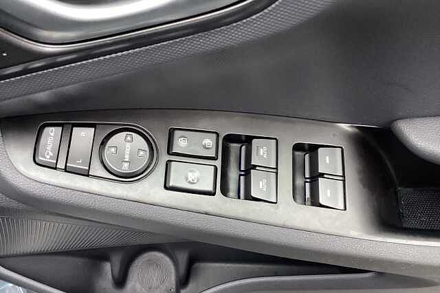Hyundai IONIQ 100kW Premium 38kWh 5dr Auto