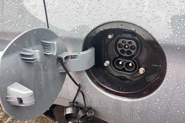 Hyundai IONIQ 100kW Premium 38kWh 5dr Auto