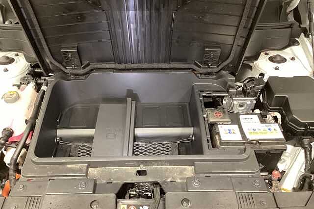 Hyundai KONA 160kW Advance 65kWh 5dr Auto White