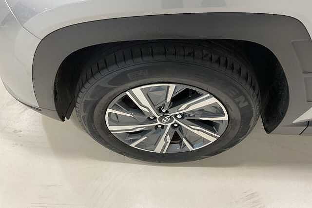 Hyundai TUCSON 1.6 TGDi Hybrid 230 SE Connect 5dr 2WD Auto Silver