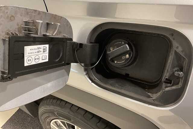 Hyundai TUCSON 1.6 TGDi Hybrid 230 SE Connect 5dr 2WD Auto Silver