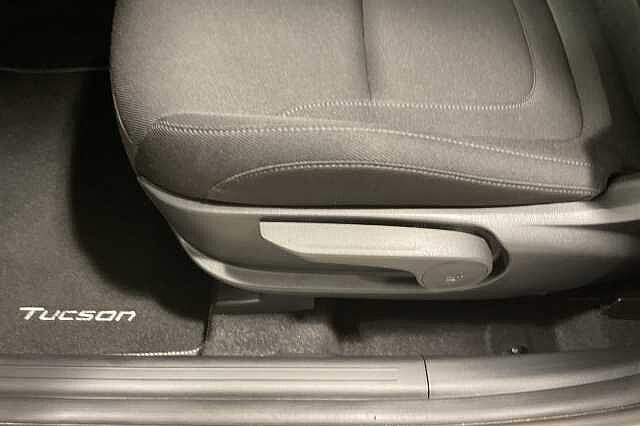 Hyundai TUCSON 1.6 TGDi Hybrid 230 SE Connect 5dr 2WD Auto Silver