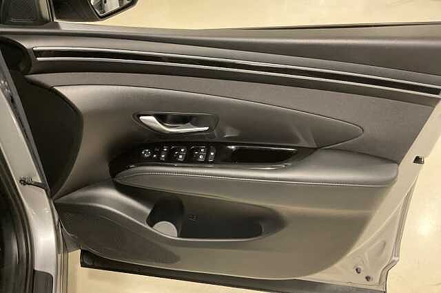 Hyundai TUCSON 1.6 TGDi Hybrid 230 SE Connect 5dr 2WD Auto Silver