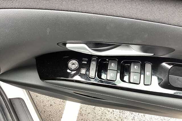 Hyundai TUCSON 1.6 T-GDi Hybrid Aut. 2023MY SE Connect White