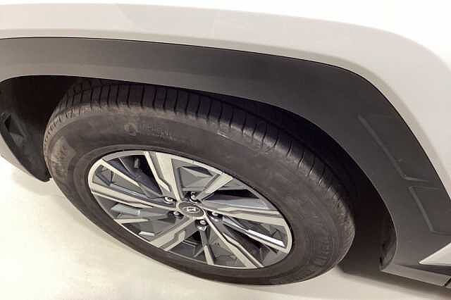 Hyundai TUCSON 1.6 T-GDi Hybrid Aut. 2023MY SE Connect White