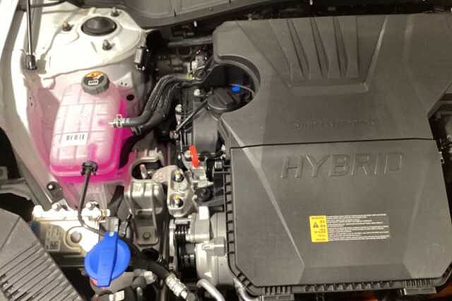Hyundai KONA 1.6 Hybrid 129 Ultimate 5dr DCT White