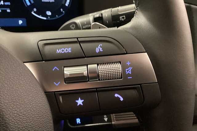 Hyundai KONA 1.6 Hybrid 129 Ultimate 5dr DCT White