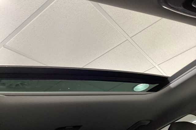 Hyundai KONA 1.6 Hybrid 129 Ultimate 5dr DCT White