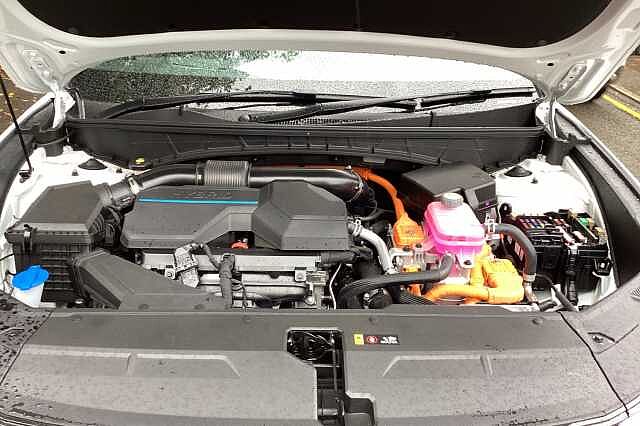 Hyundai TUCSON 1.6T Hybrid N Line S 5dr Auto Estate White