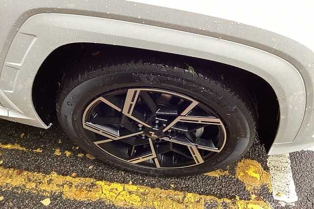 Hyundai TUCSON 1.6T Hybrid N Line S 5dr Auto Estate White