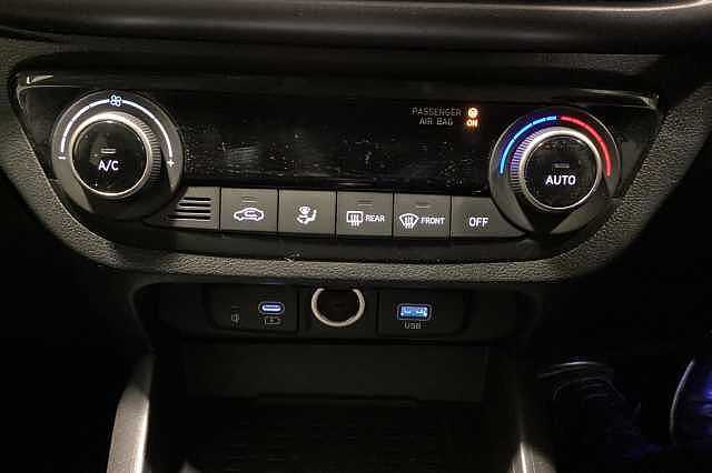 Hyundai I10 1.2 [79] Premium 5dr [Nav] Green