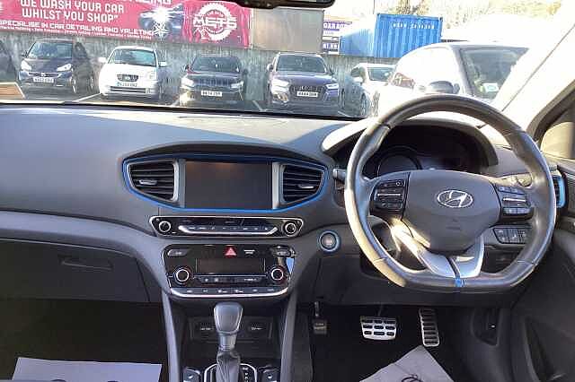 Hyundai IONIQ 1.6 GDi Hybrid Premium SE 5dr DCT